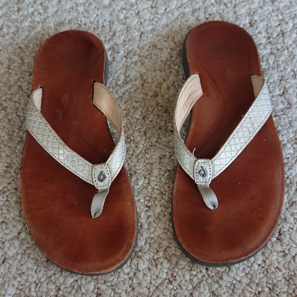 OLUKAI Pua Leather Snake Print Thong Sandals Flip Flops Slides 8 /38